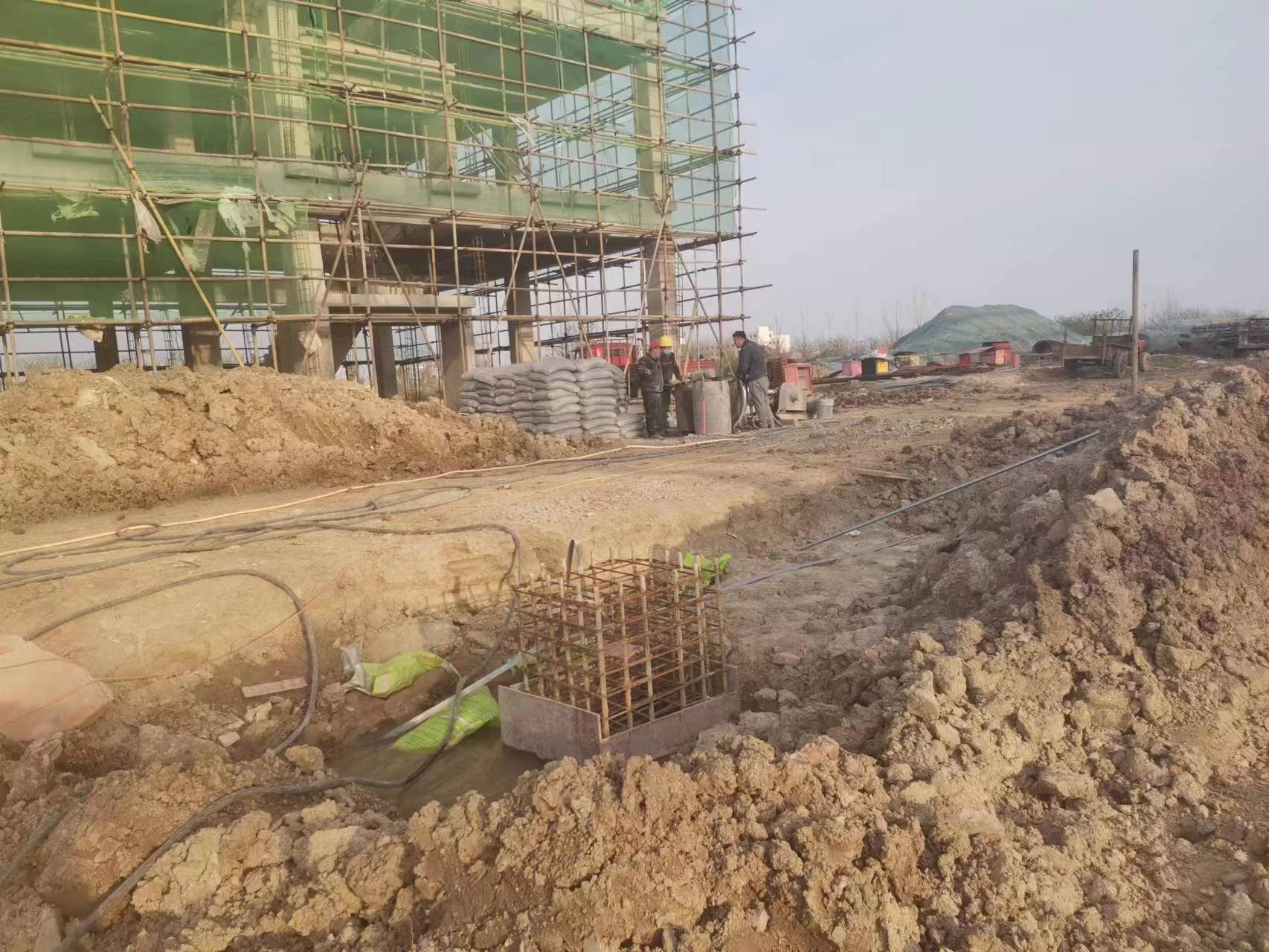 科尔沁左翼中当桥梁出现裂缝的时候应该及时加固修补